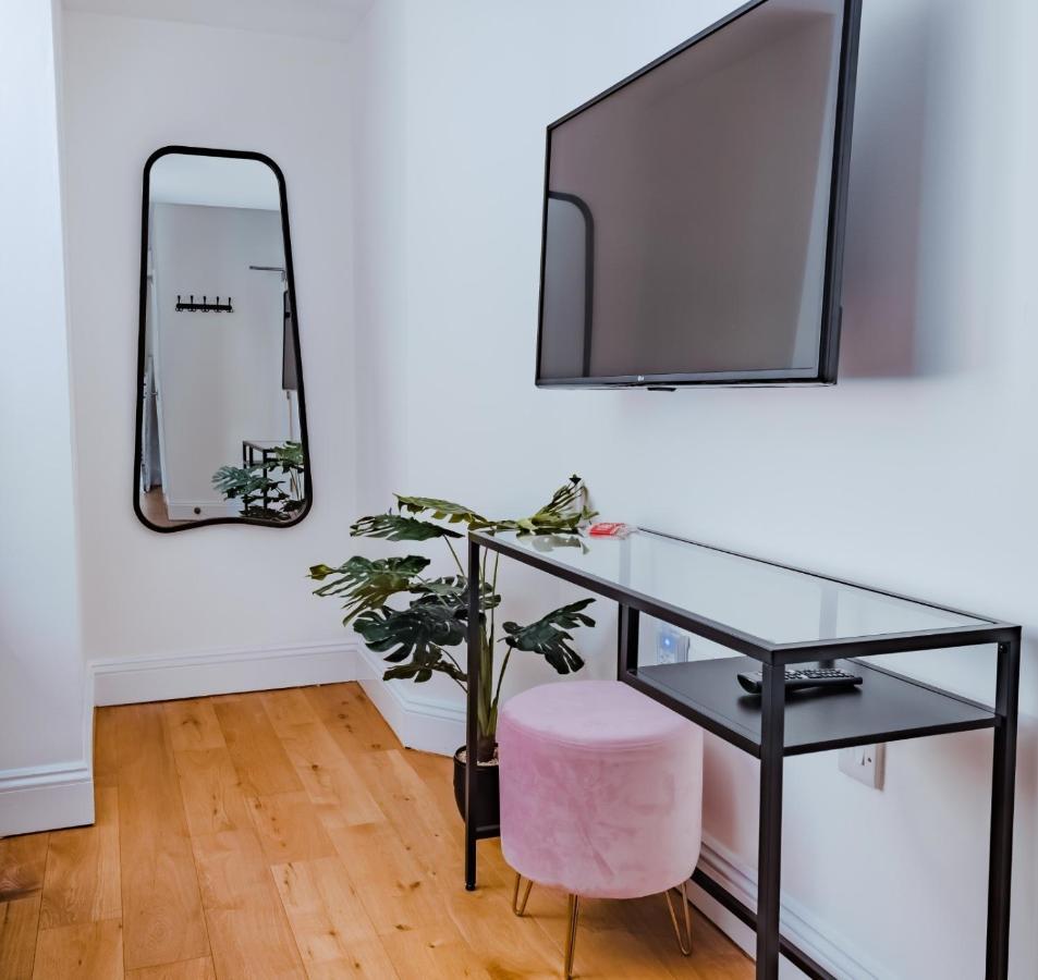 Classic Studio Apartment Cambridge  Extérieur photo